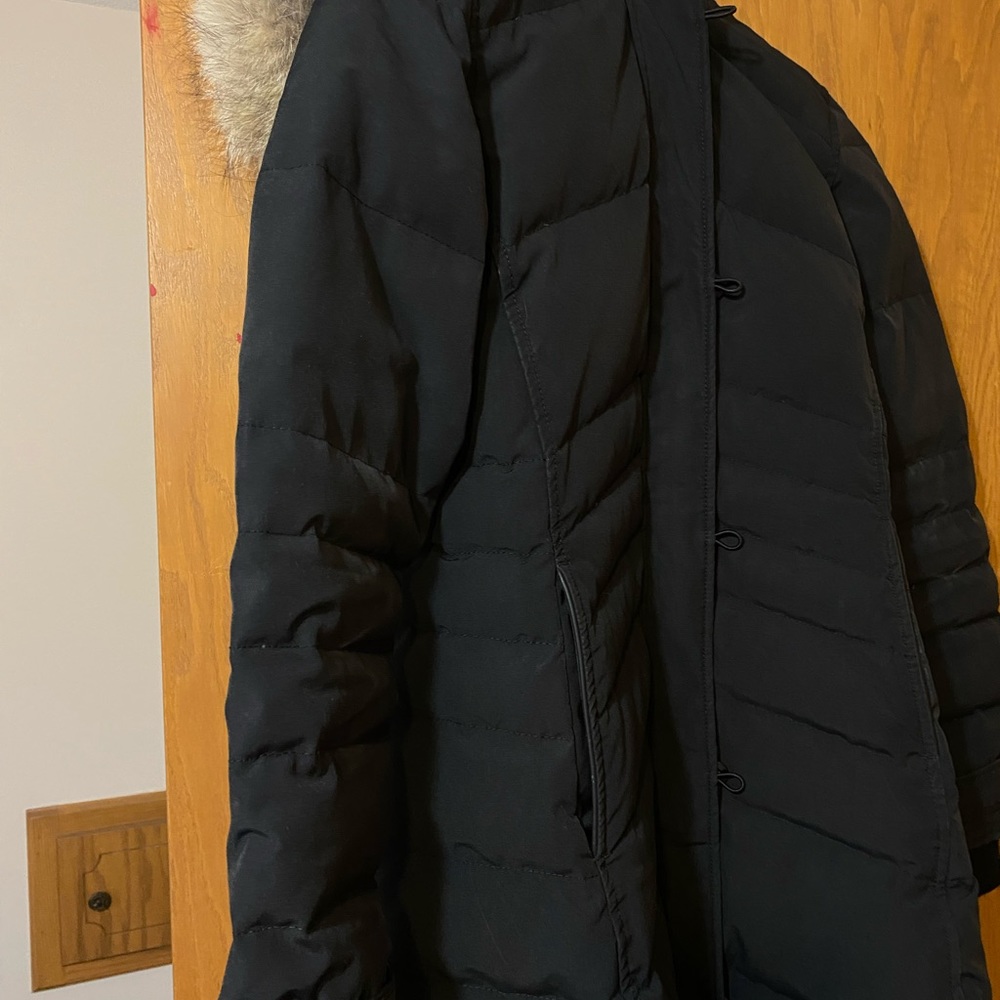 Womens Canada Goode Shelburne Parka. 
Just dry cleaned. - Picture 5 of 16